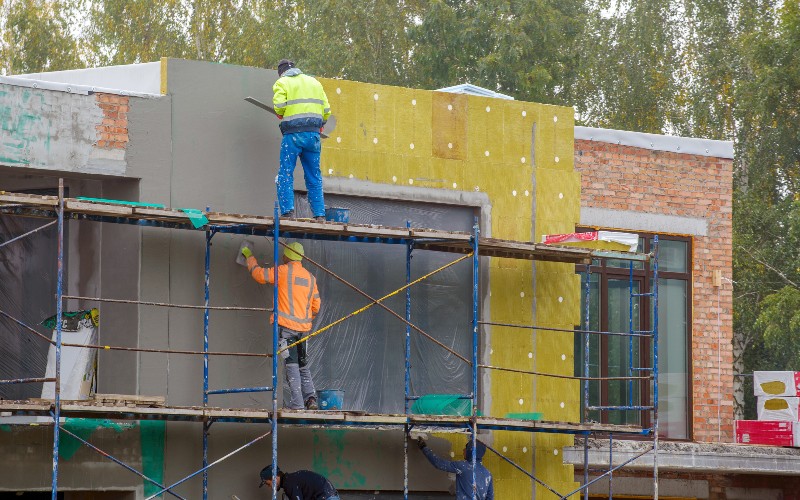 découvrez nos conseils et services pour la rénovation de bâtiments : améliorez votre habitat, valorisez votre bien et bénéficiez d'un accompagnement personnalisé pour tous vos projets de rénovation.