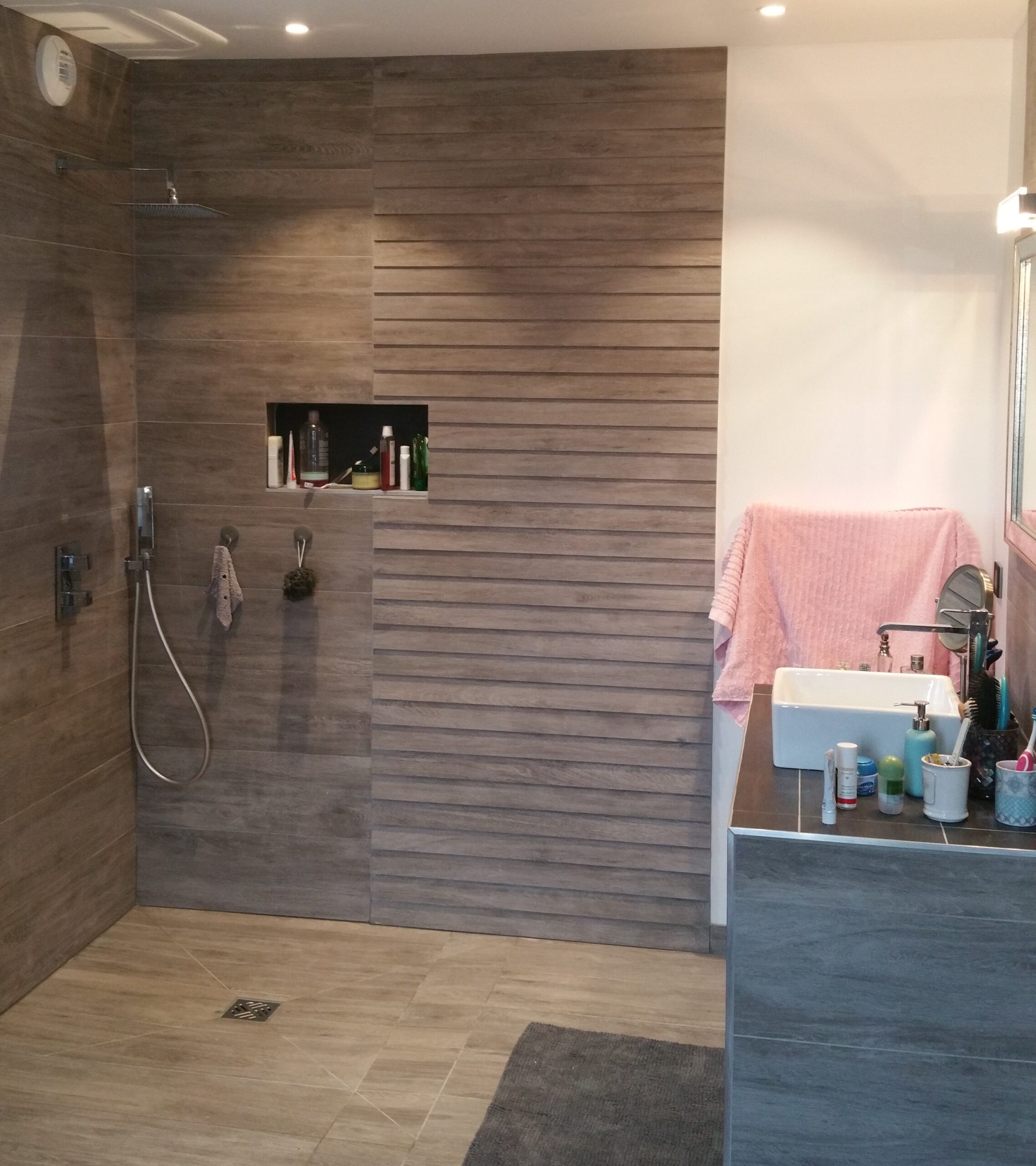 d&eacute;couvrez nos conseils et solutions pour r&eacute;ussir votre r&eacute;novation int&eacute;rieure : id&eacute;es de d&eacute;coration, choix des mat&eacute;riaux, am&eacute;nagement des espaces et astuces pour transformer votre maison selon vos envies.
