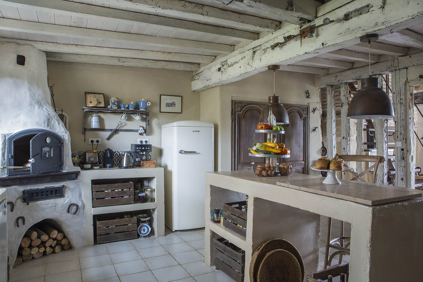 d&eacute;couvrez nos conseils et astuces pour r&eacute;ussir la r&eacute;novation de votre maison : travaux, budget, id&eacute;es d&eacute;co, choix des mat&eacute;riaux et accompagnement &eacute;tape par &eacute;tape pour transformer votre int&eacute;rieur.
