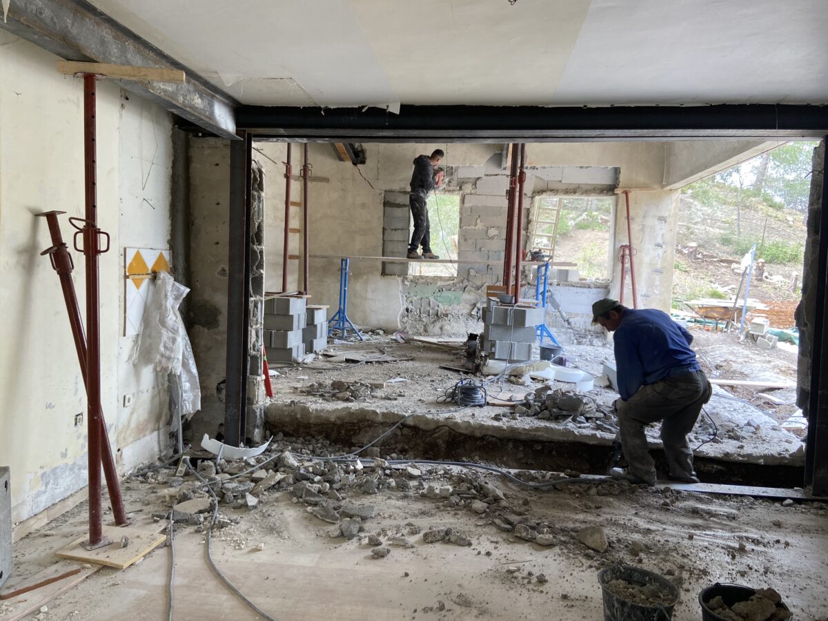 découvrez nos conseils et astuces pour réussir la rénovation de votre maison, optimiser votre espace, moderniser votre intérieur et augmenter la valeur de votre bien.