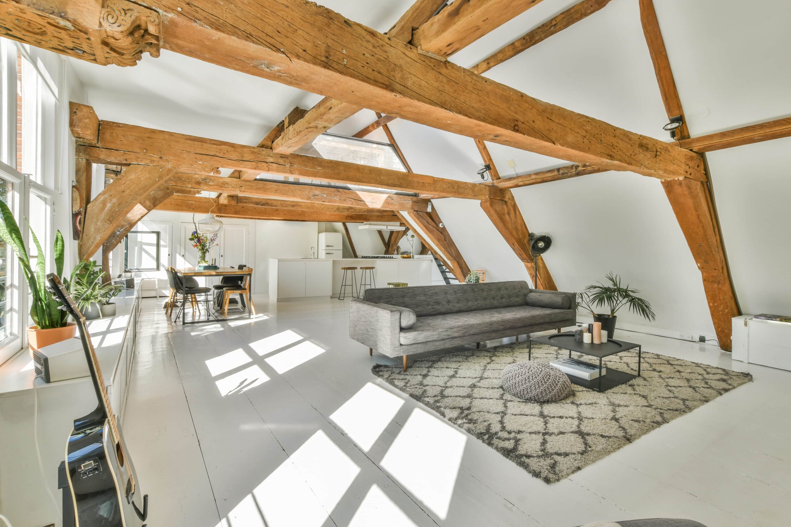 d&eacute;couvrez nos conseils et solutions pour r&eacute;ussir la r&eacute;novation de votre maison : travaux, budget, id&eacute;es d&eacute;co et astuces pratiques pour transformer votre habitat avec succ&egrave;s.
