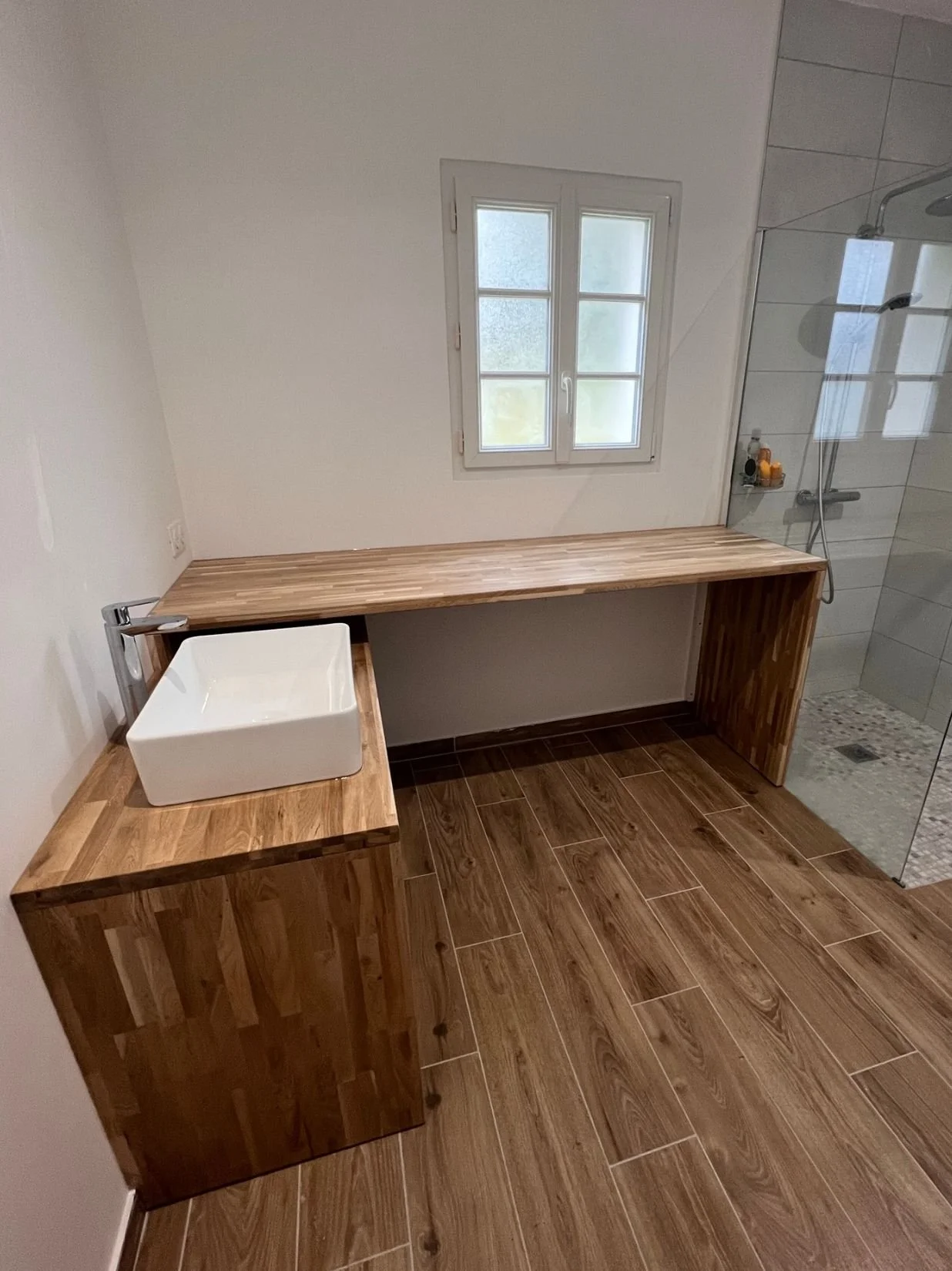 d&eacute;couvrez notre service de salle de bain sur mesure &agrave; boissy-saint-l&eacute;ger : conception personnalis&eacute;e, mat&eacute;riaux de qualit&eacute; et installation professionnelle pour un espace qui vous ressemble.